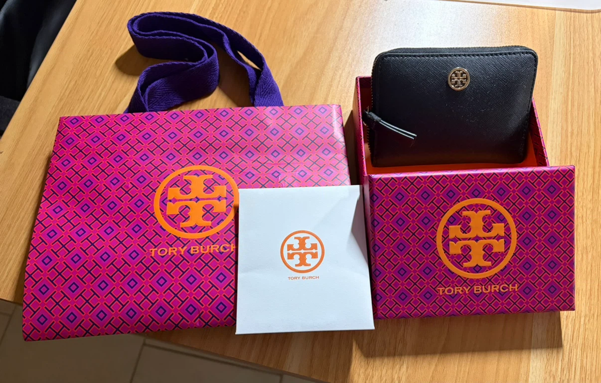 Tory Burch- Robinson Zip Coin Case