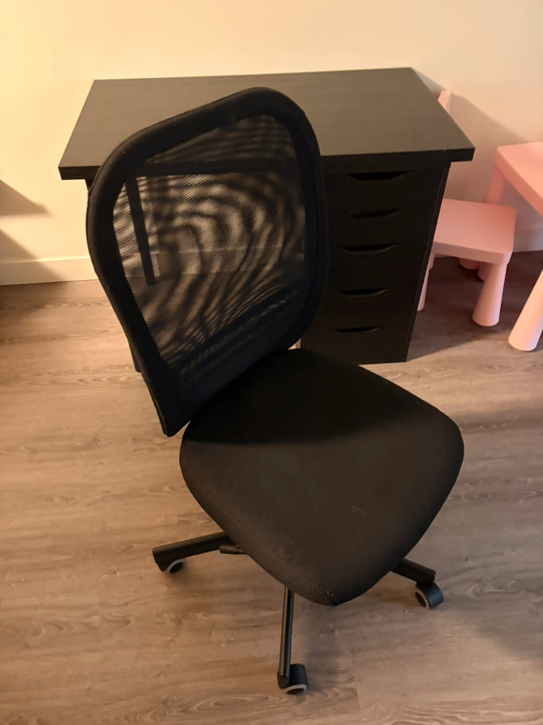 🖥️ Desk + Office Chair - $200 for Both! - photo 2