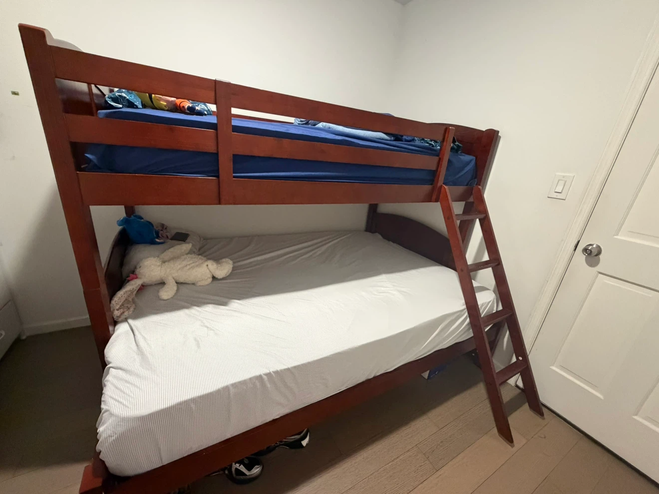 Wooden Bunk Bed - photo 2