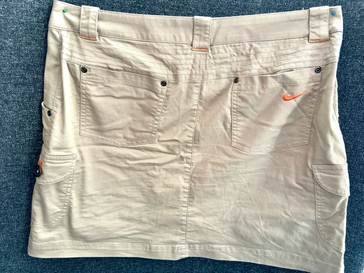 Nike Golf Dri-Fit Skirt with Built-in Shorts - photo 4