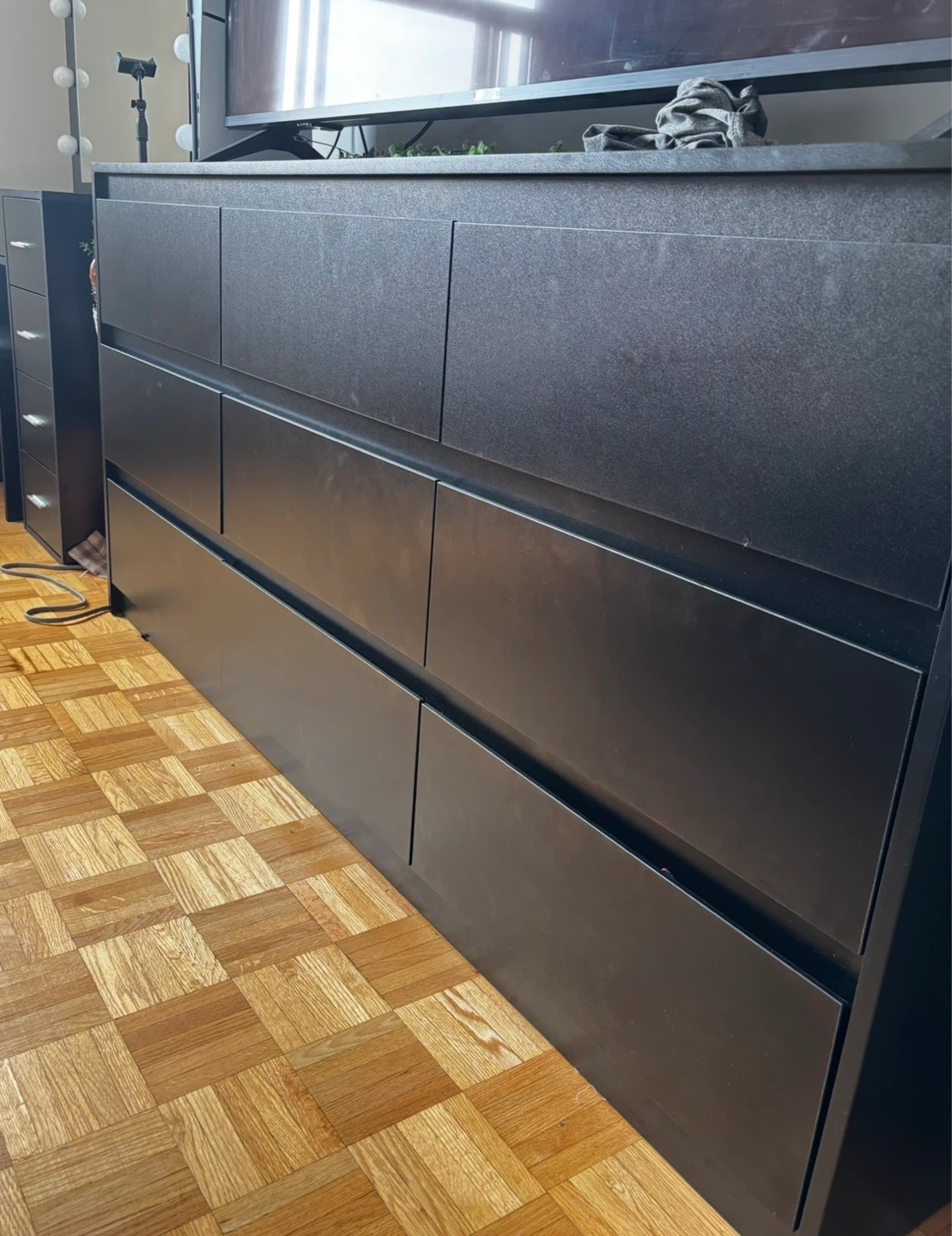 Black 9-Drawer Dresser