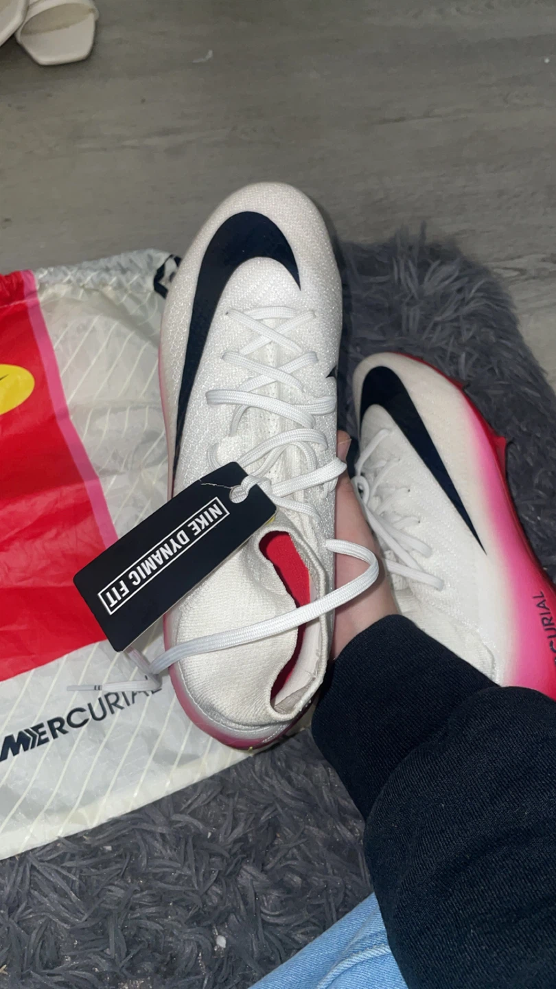 Nike Mercurial Superfly 8 Elite FG Soccer Cleats - photo 3