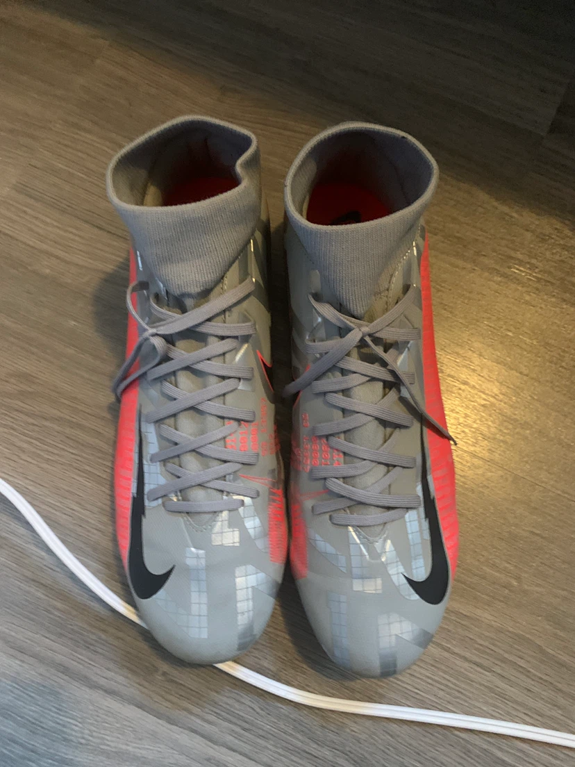 Size 11 Nike Mercurial Soccer Cleats