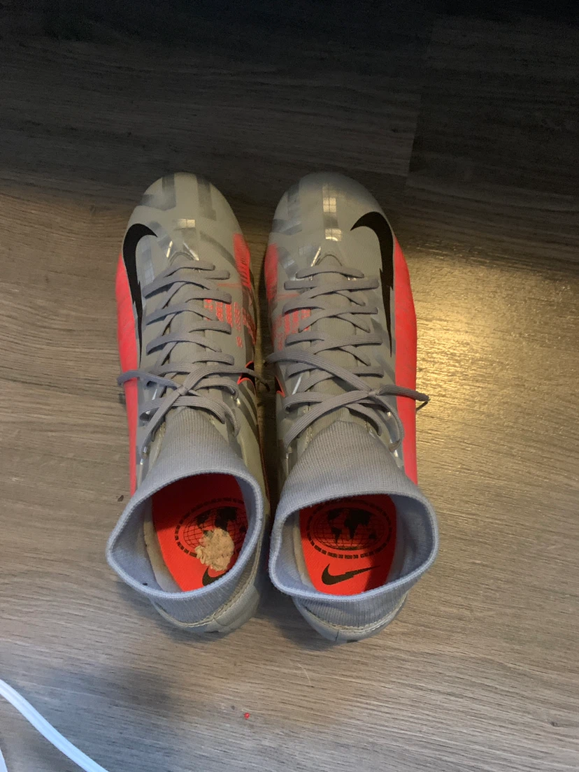 Size 11 Nike Mercurial Soccer Cleats - photo 2