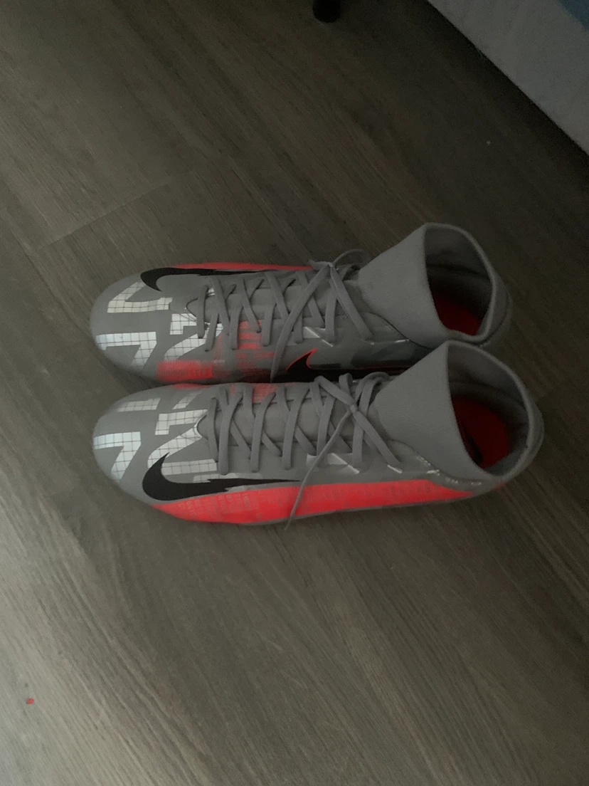 Size 11 Nike Mercurial Soccer Cleats - photo 4
