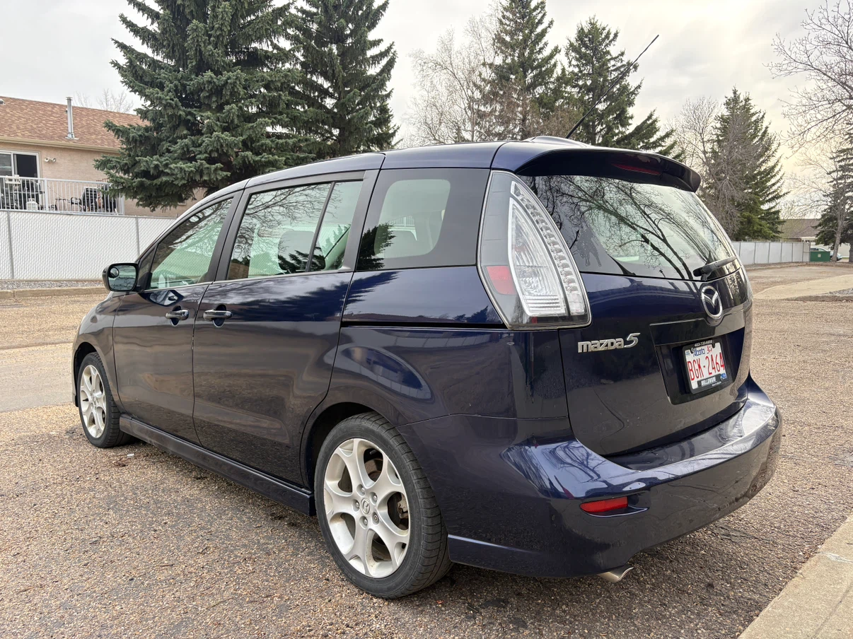 Well-maintained 2010 Mazda5 GT - photo 3