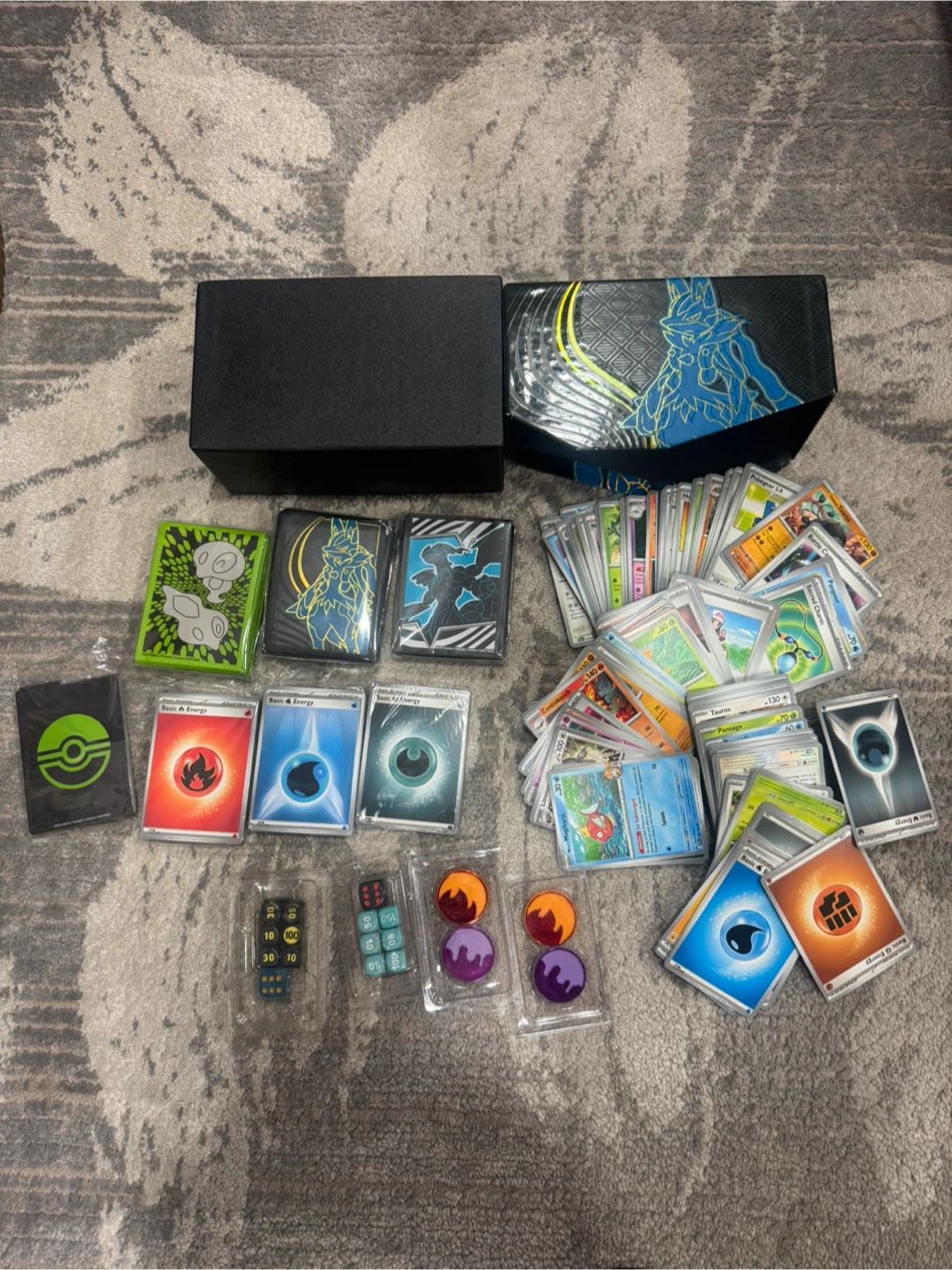 Pokemon TCG Sword & Shield Ultra Premium Collection Box