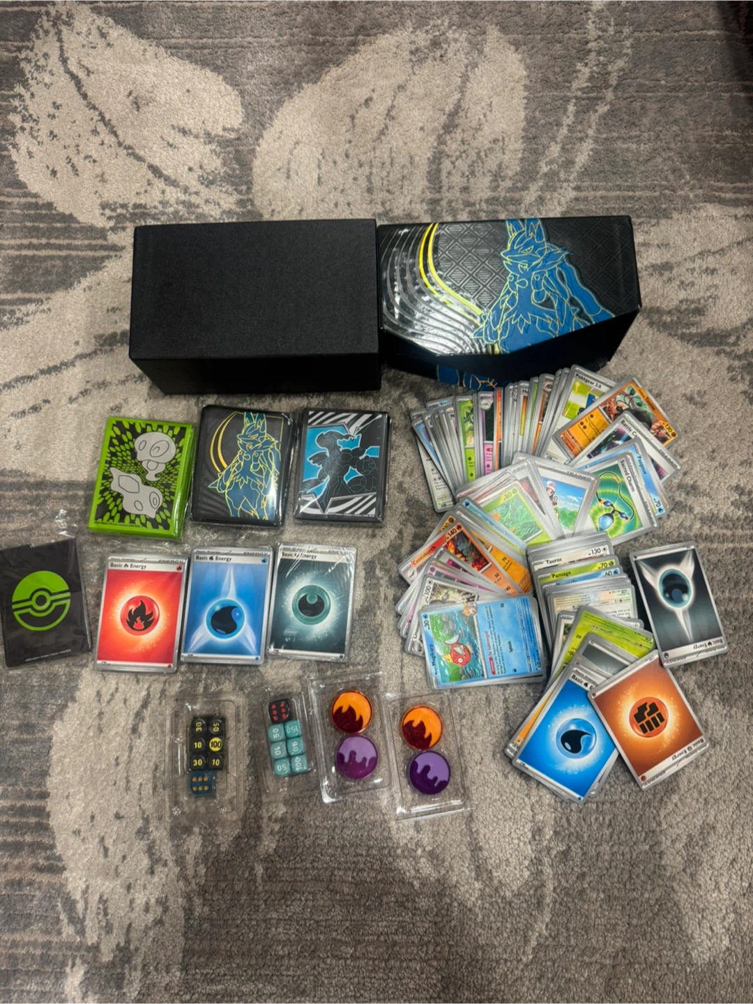 Pokemon TCG Sword & Shield Ultra Premium Collection Box - photo 2
