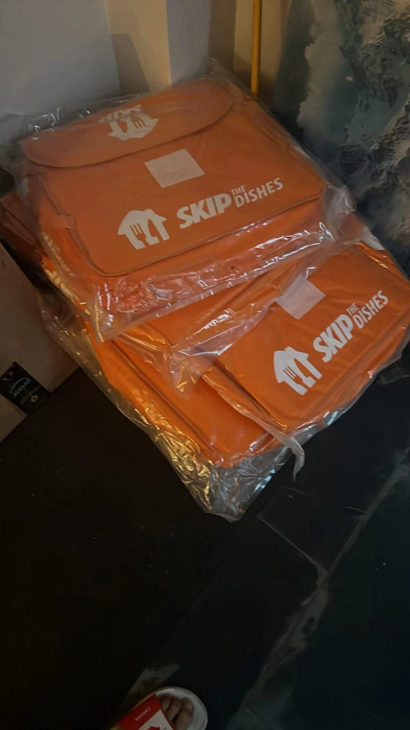 SkipTheDishes Insulated Delivery Bags