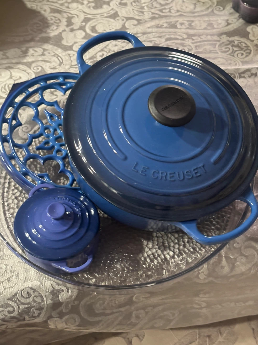 Le Creuset Dutch Oven with Lid and Trivet