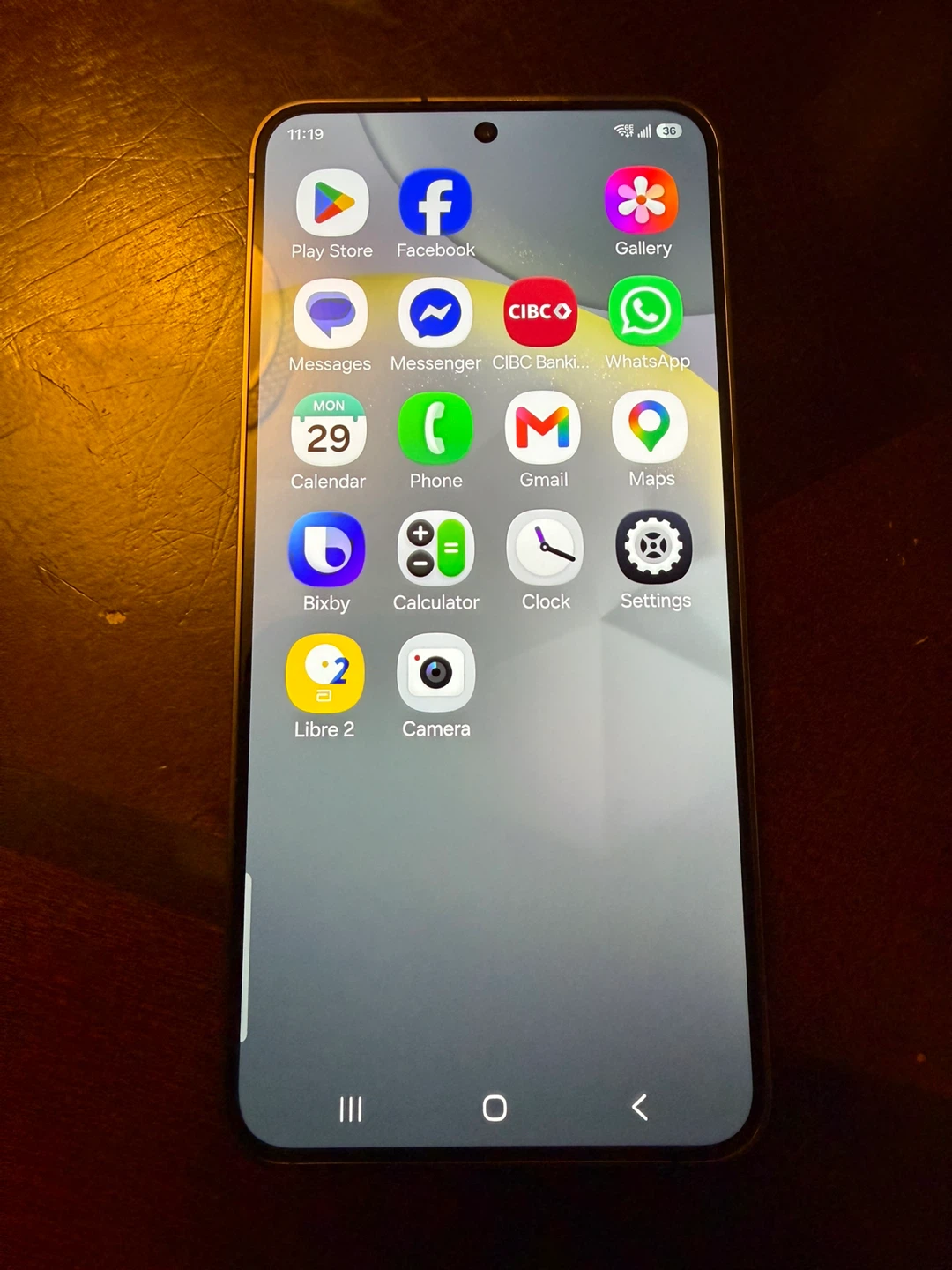 Samsung S24 - photo 2