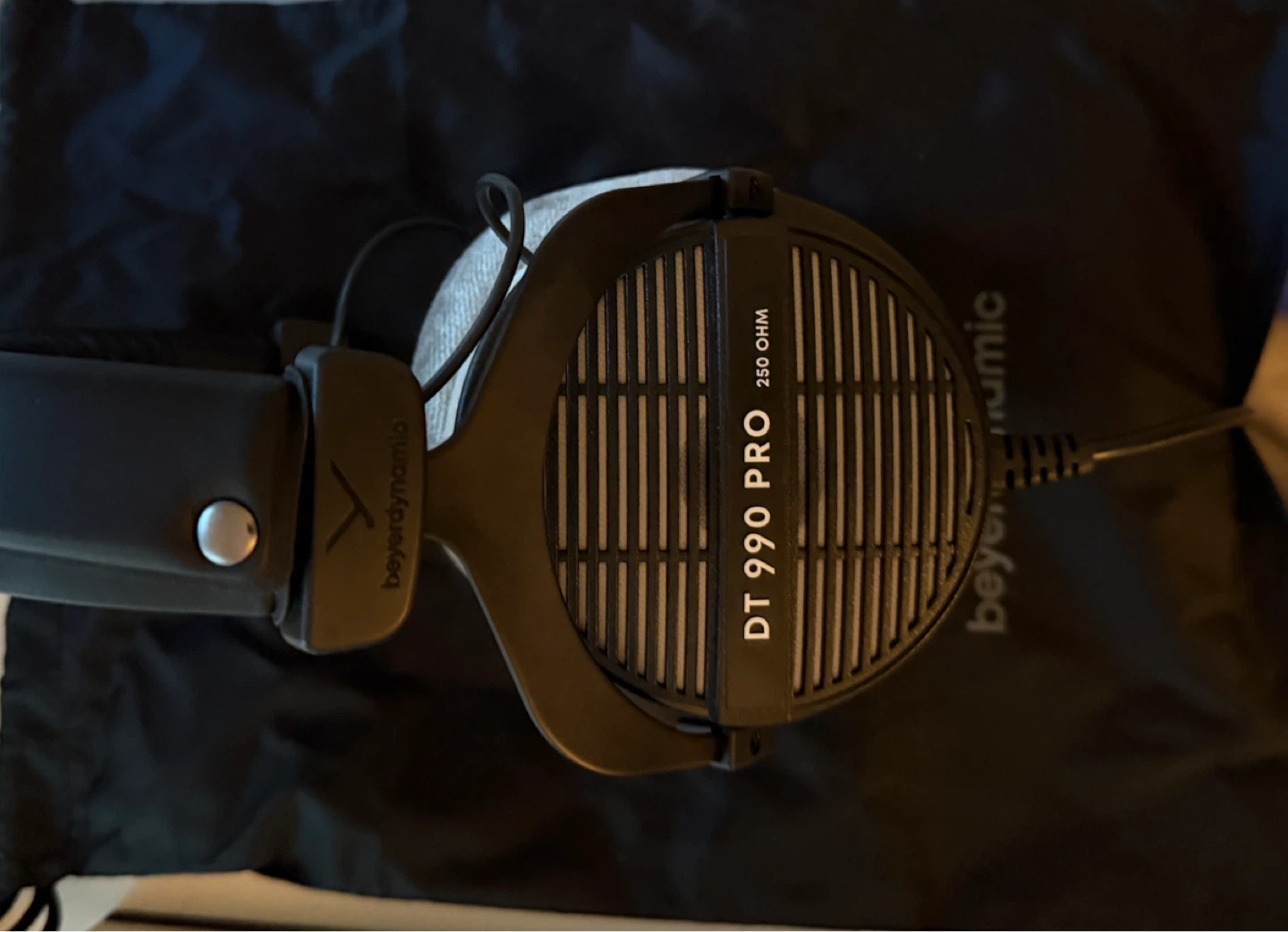 Beyerdynamic DT 990 PRO Headphones (250 Ohm)