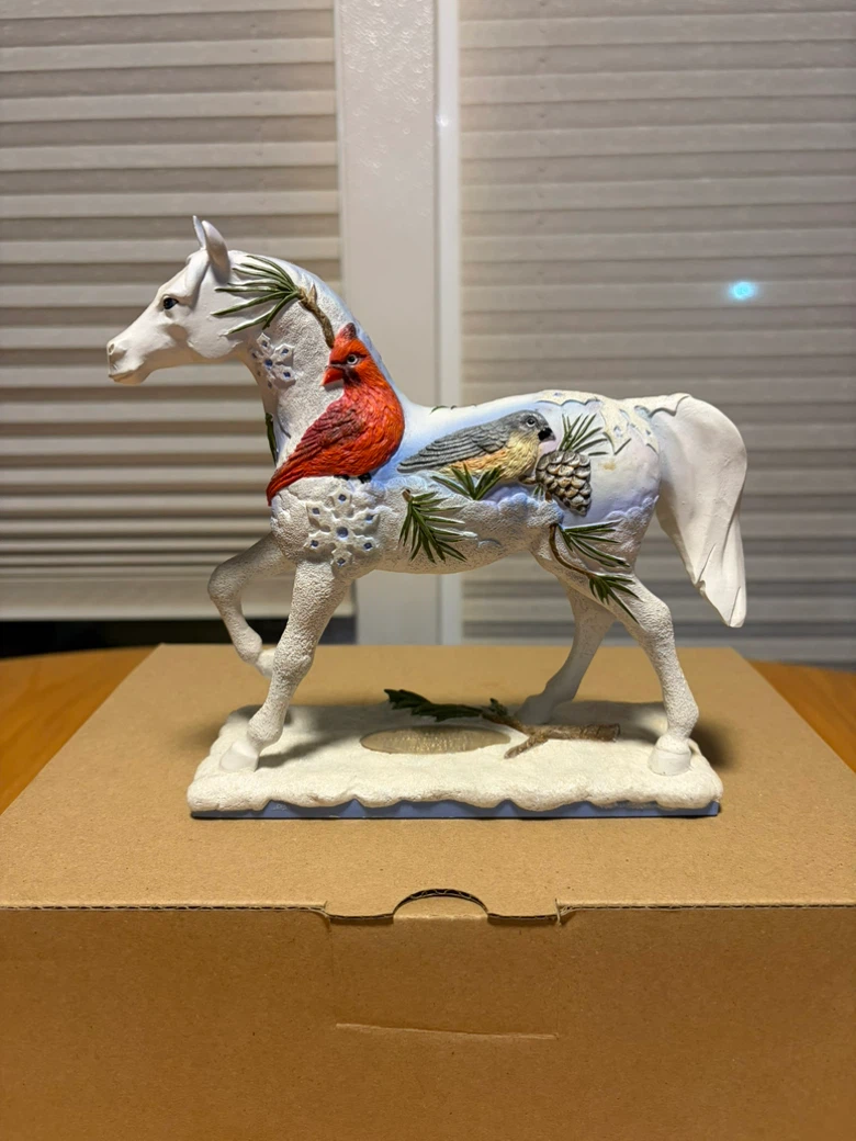 The Trail of Painted Ponies Winter Song Figurine - photo 3