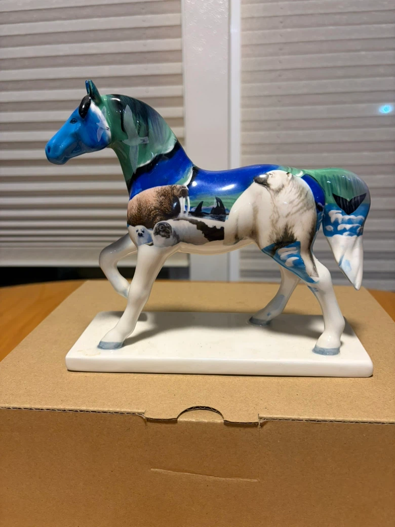 The Trail of Painted Ponies Northern Lights Figurine - photo 2