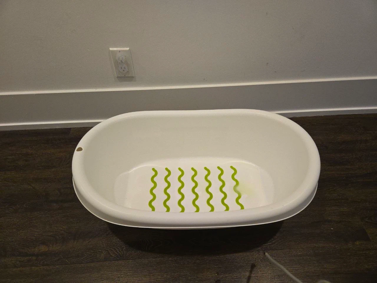 White Baby Bathtub