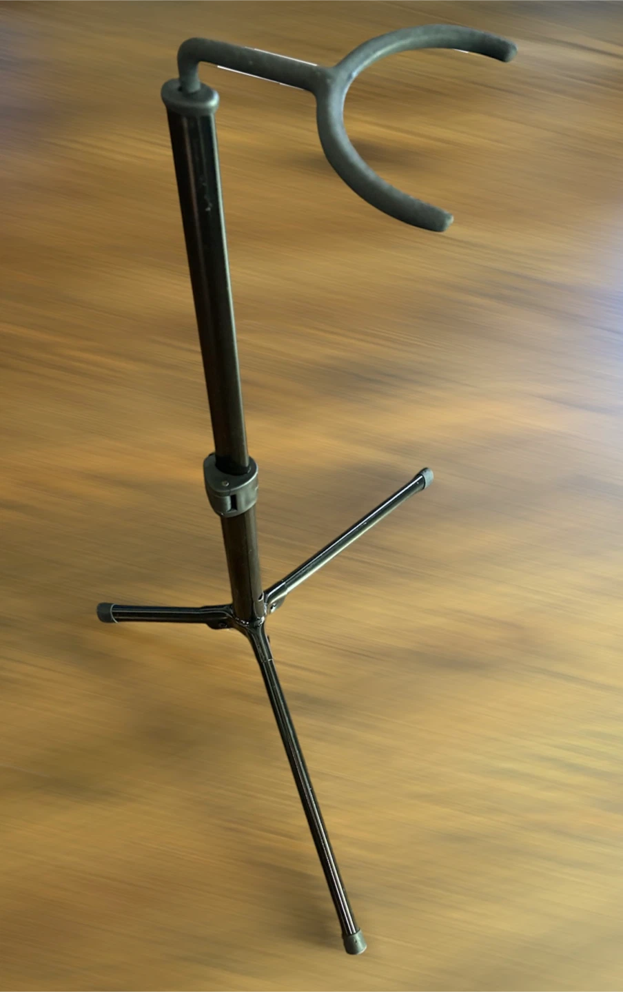 Folding Tripod Guitar Stand