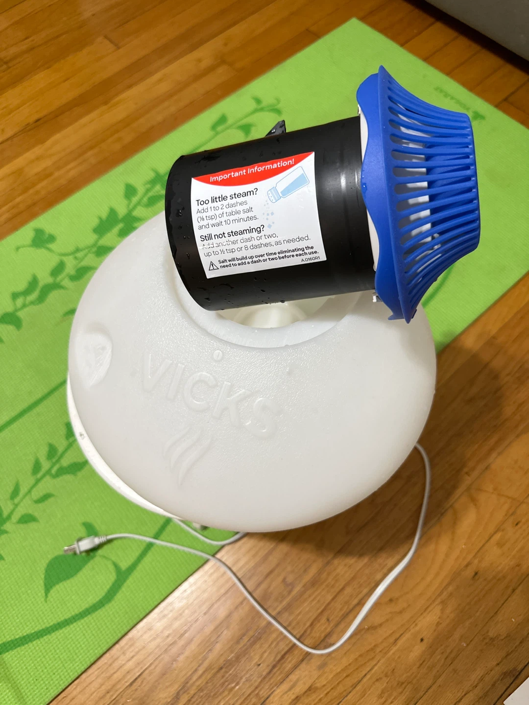 Vicks Warm Steam Vaporizer Humidifier - photo 3