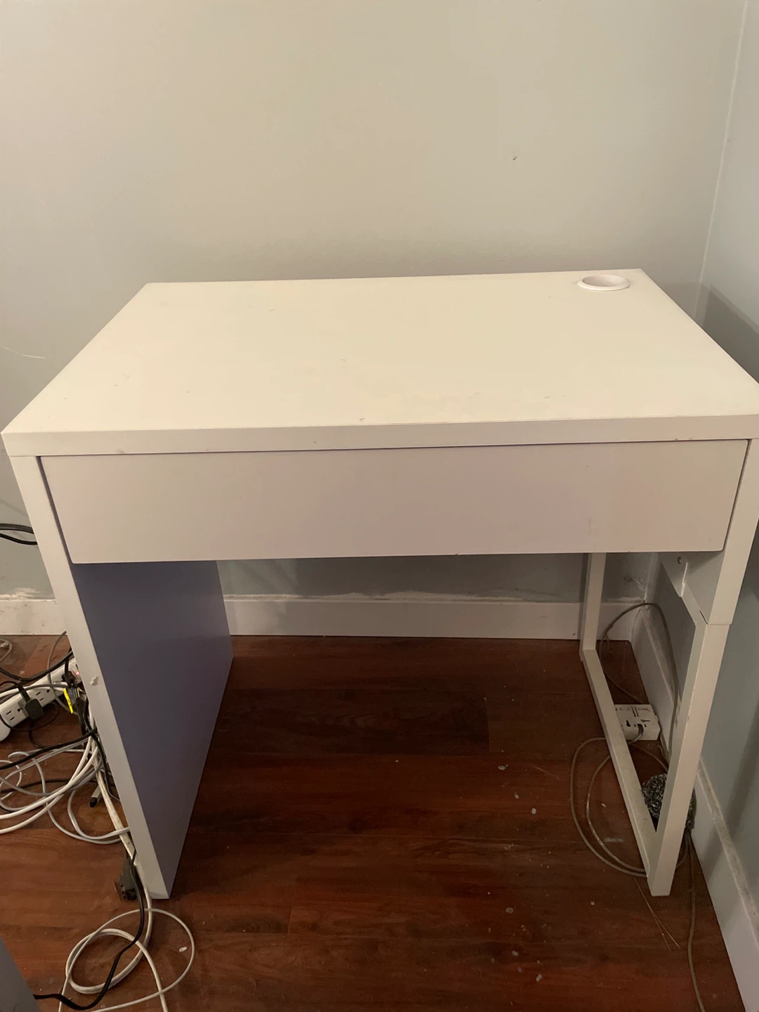 Free ikea white desk
