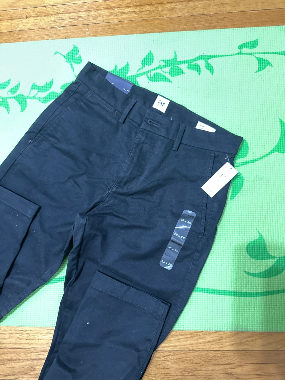 GAP Essential Khaki Pants (skinny-deep black) - photo 2