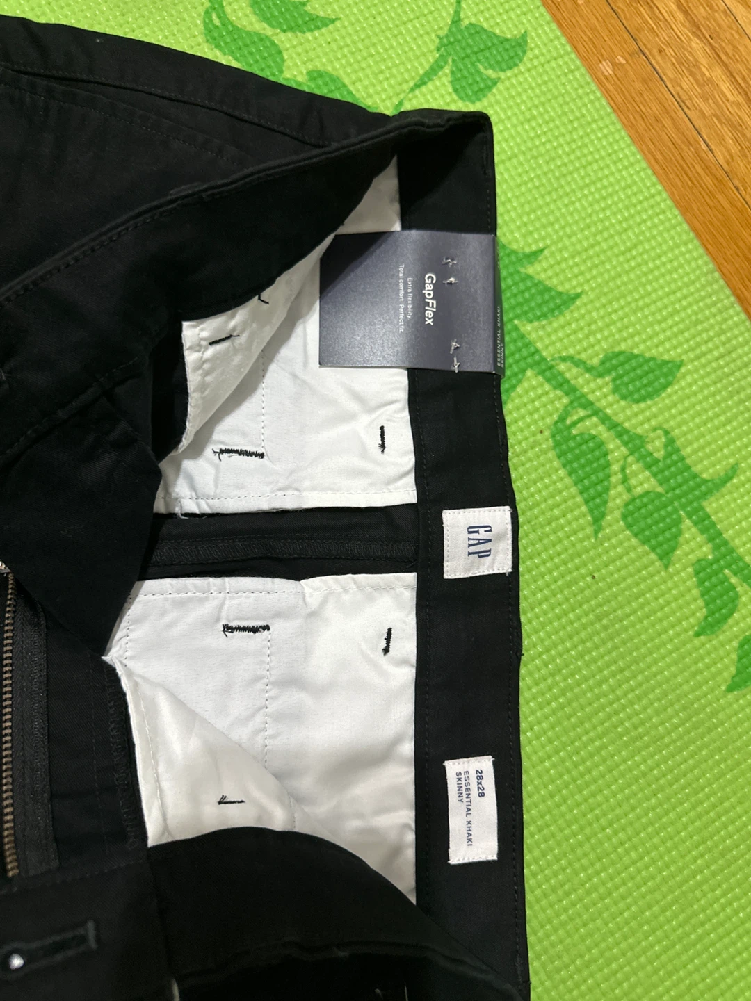 GAP Essential Khaki Pants (skinny-deep black) - photo 4