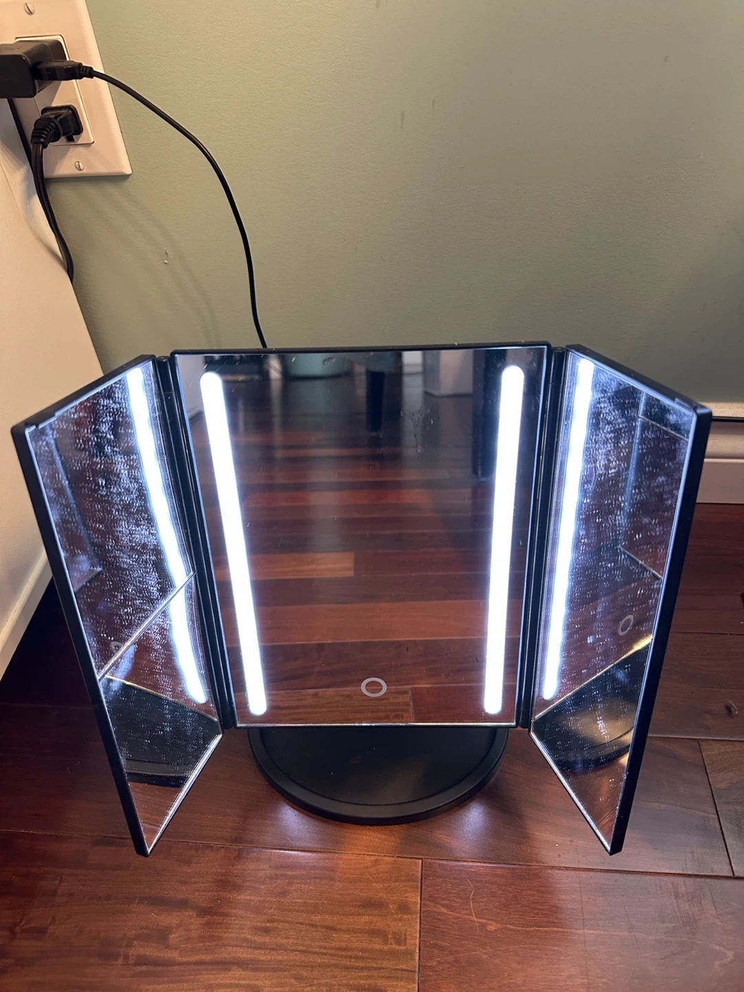3-Panel LED Makeup Mirror with Lights