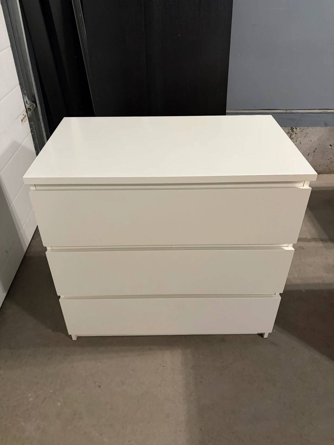 IKEA MALM dresser 3 drawers