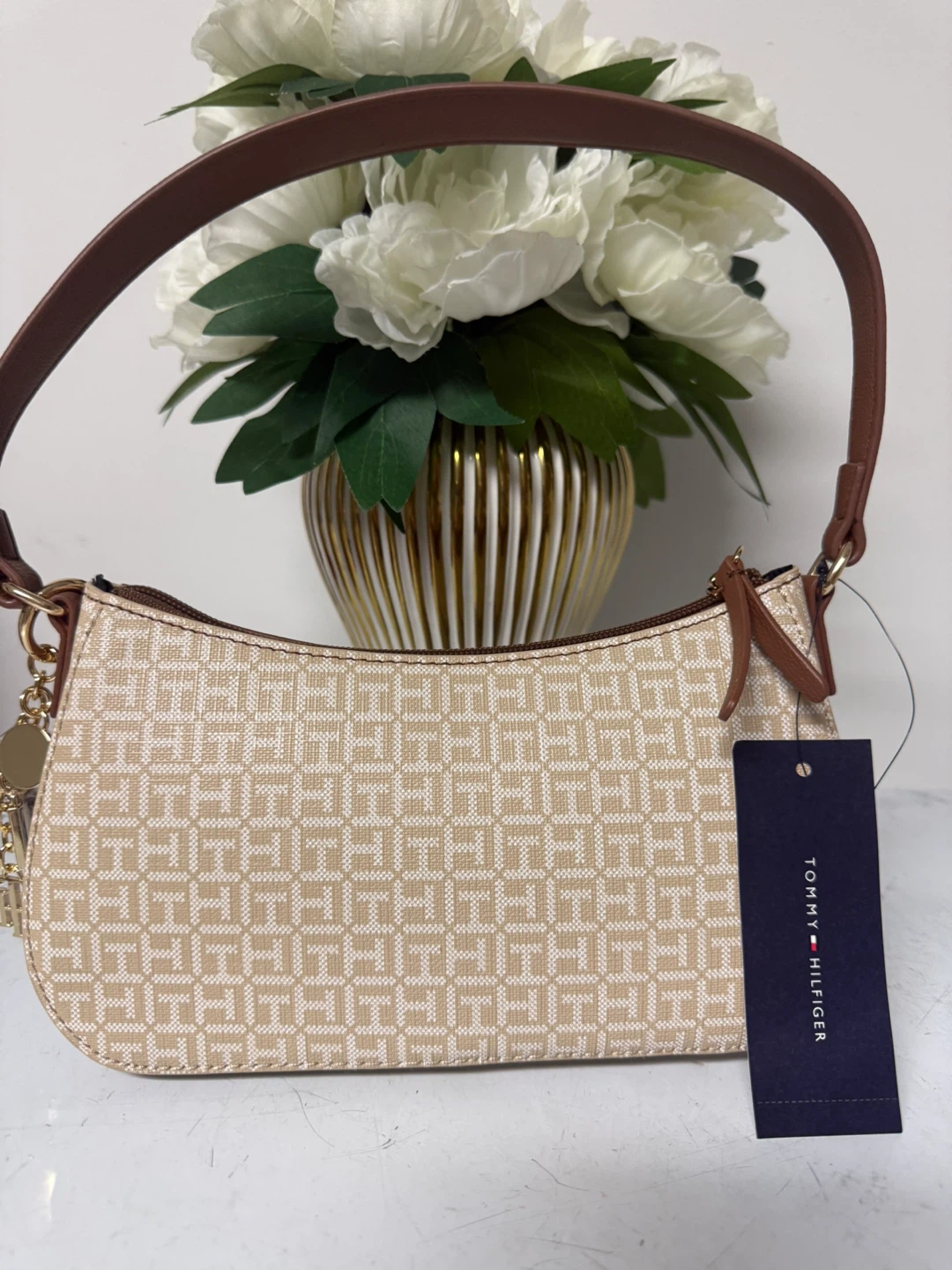 Tommy Hilfiger Monogram Shoulder Bag - photo 2