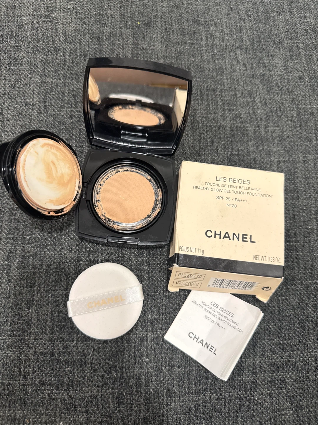 Chanel Les Beiges Healthy Glow Gel Touch Foundation SPF 25 N°20 - photo 3