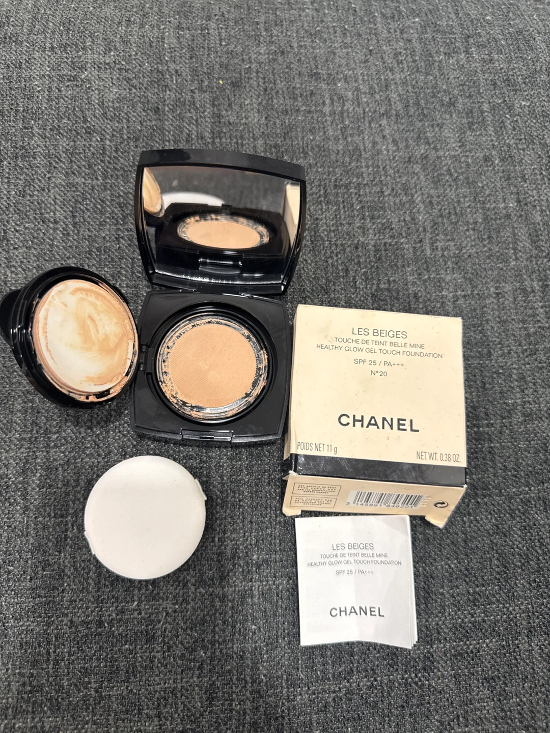 Chanel Les Beiges Healthy Glow Gel Touch Foundation SPF 25 N°20 - photo 2