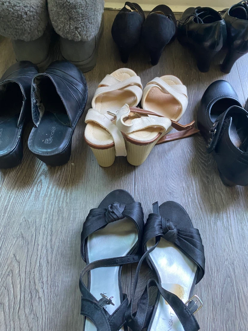 Naturalizer Black Leather Slip-On Shoes