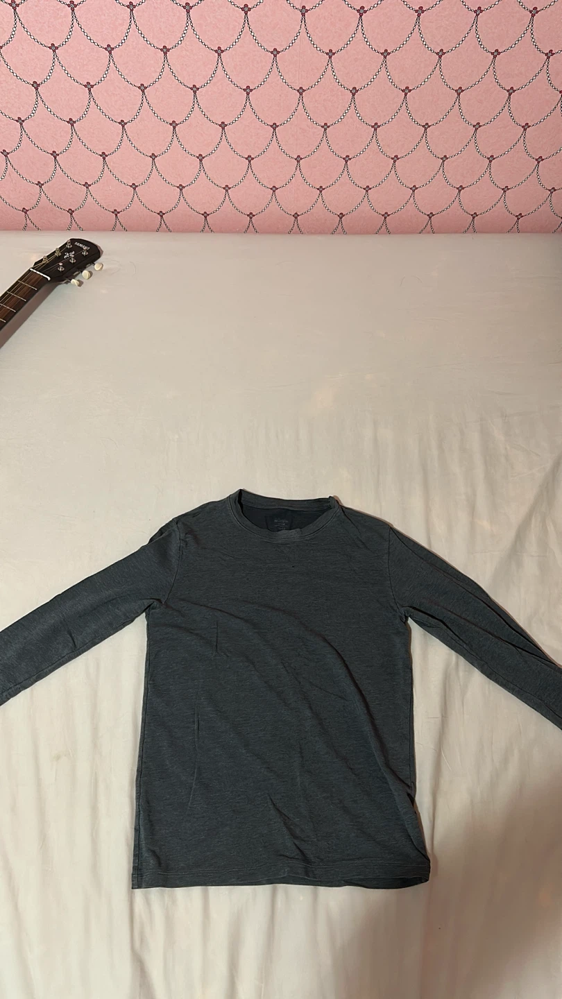Uniqlo HEATTECH Long Sleeve Shirt