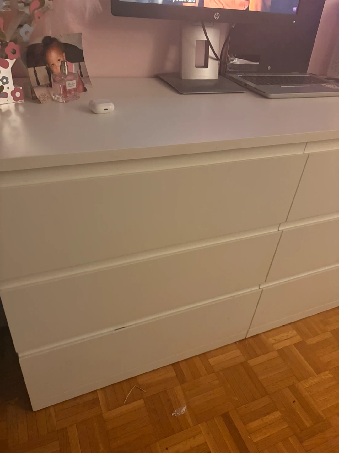 White 6-Drawer Dresser - photo 2