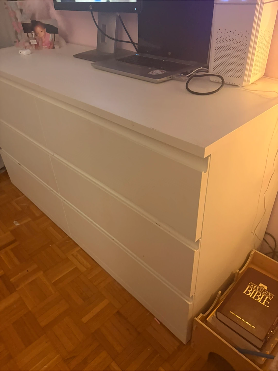 White 6-Drawer Dresser - photo 3