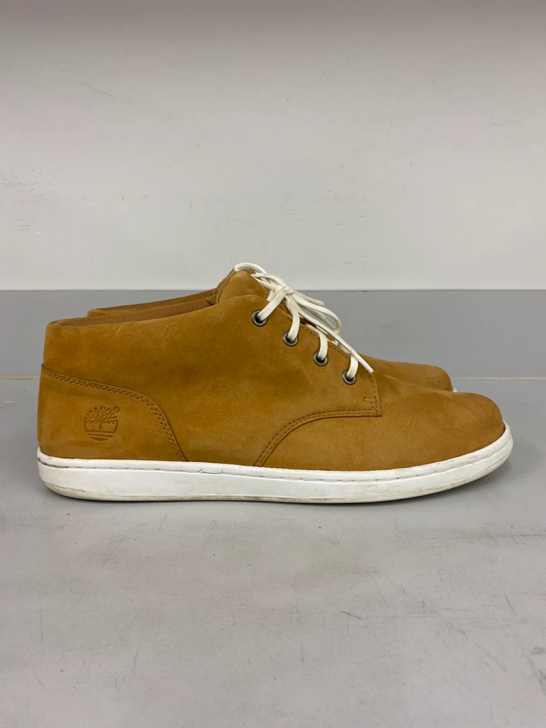 Timberland Chukka Boots - Wheat - Size 10.5