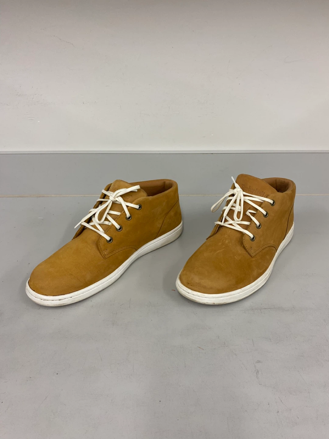 Timberland Chukka Boots - Wheat - Size 10.5 - photo 2
