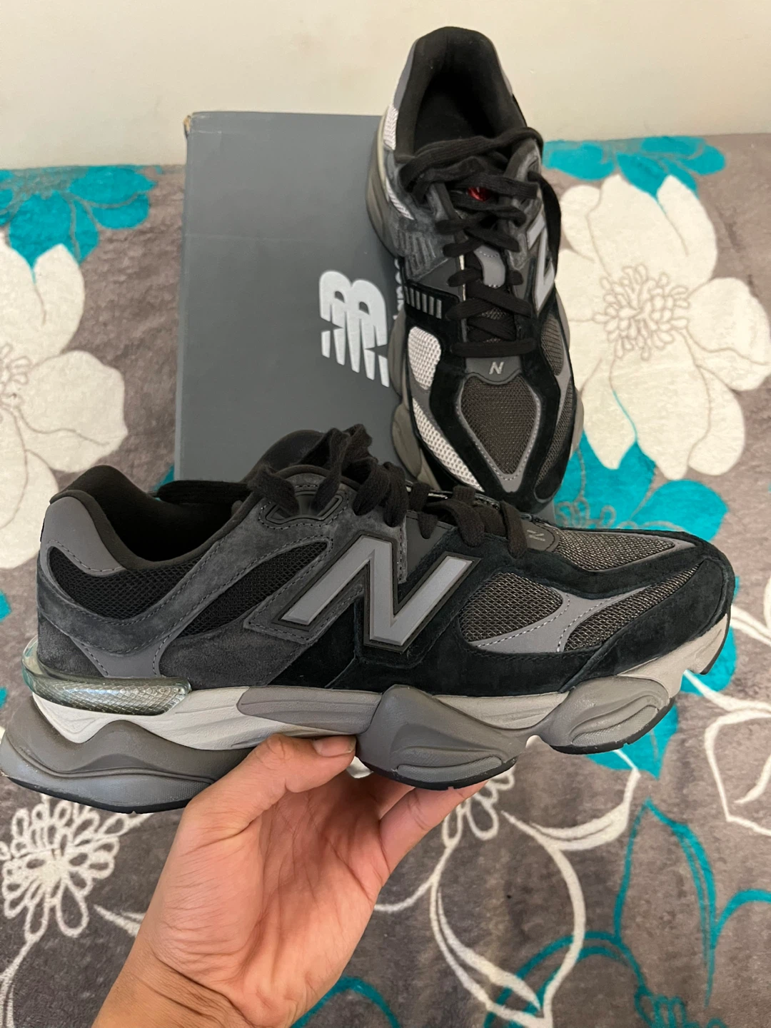 New Balance 9060 Sneakers