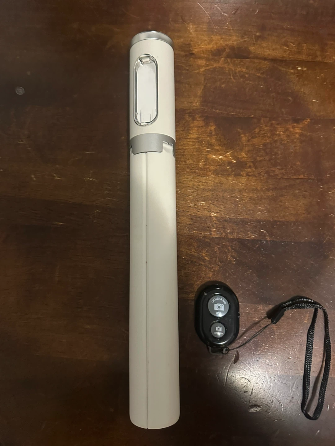 Extendable Selfie Stick with Remote