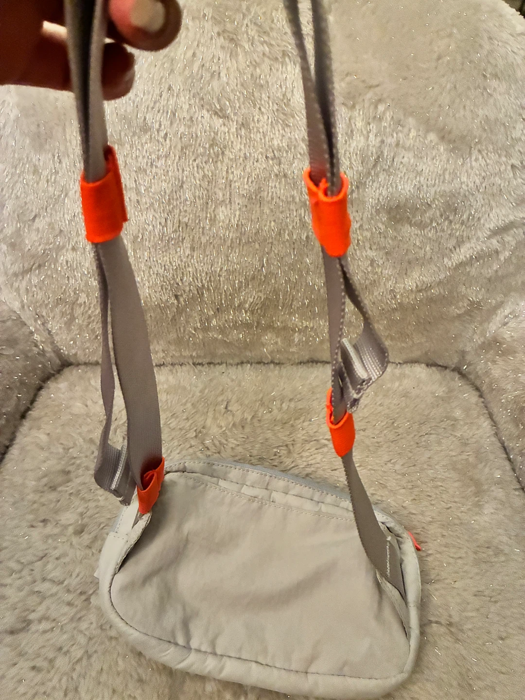 Lululemon Fanny Pack - photo 2