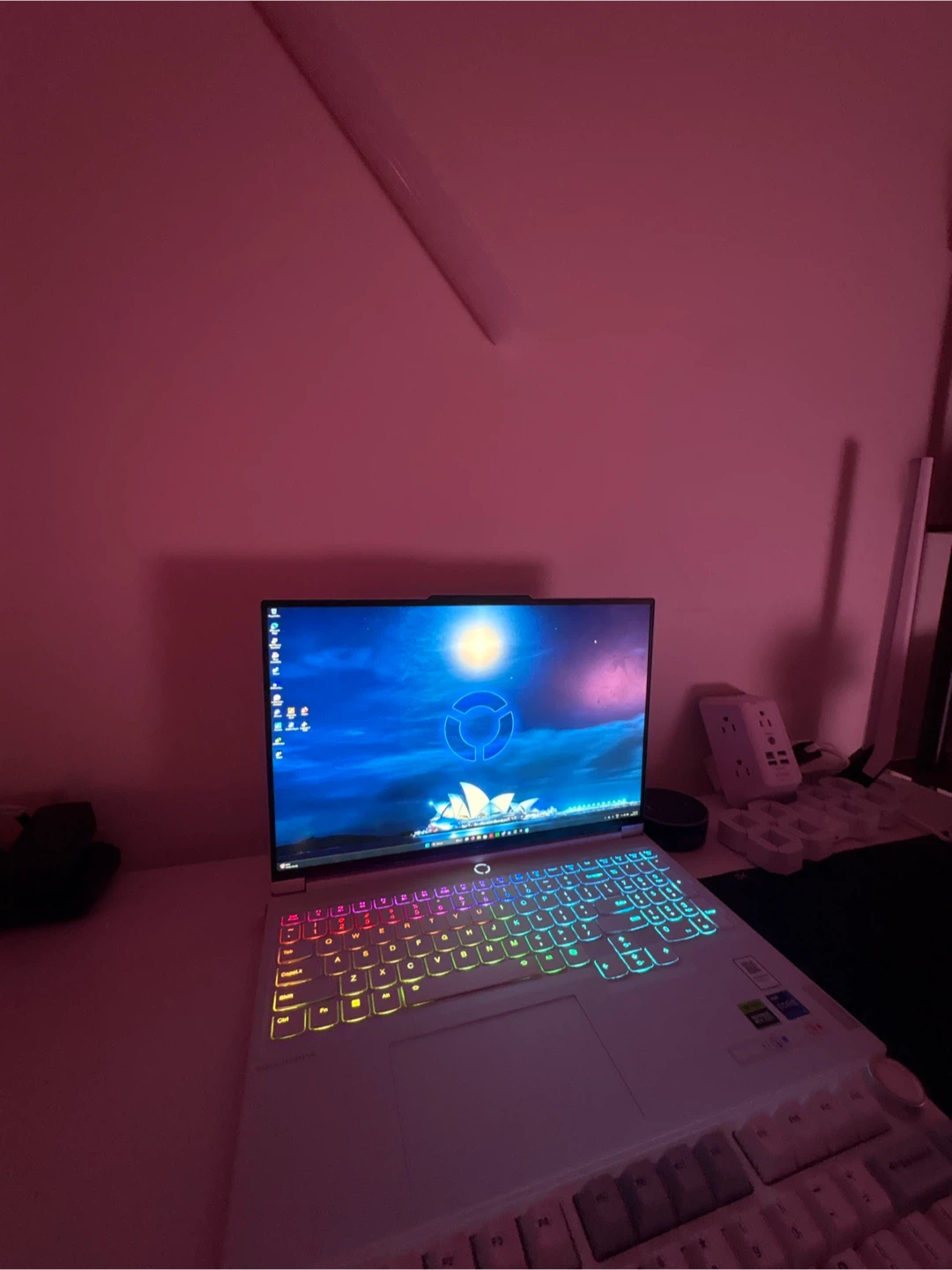 Lenovo Legion 7i Gaming Laptop RTX 4070 Laptop GPU 32GB RAM DDR5