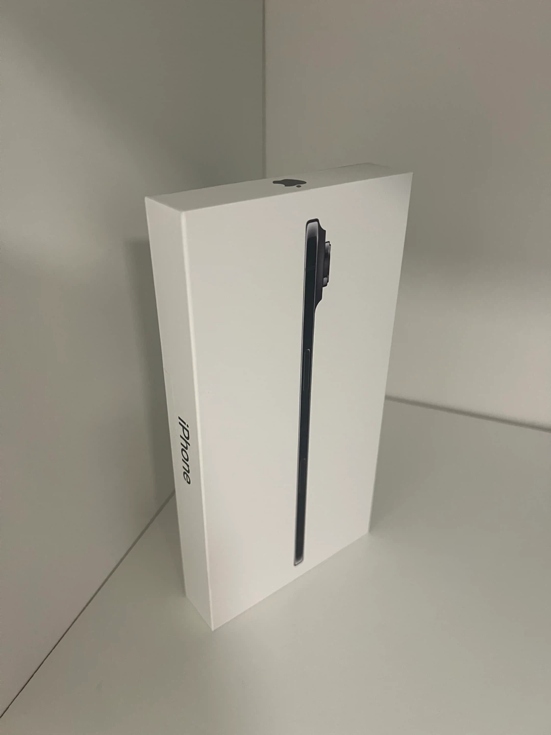 Apple iPhone Air Space Black 256GB BNIB - photo 4