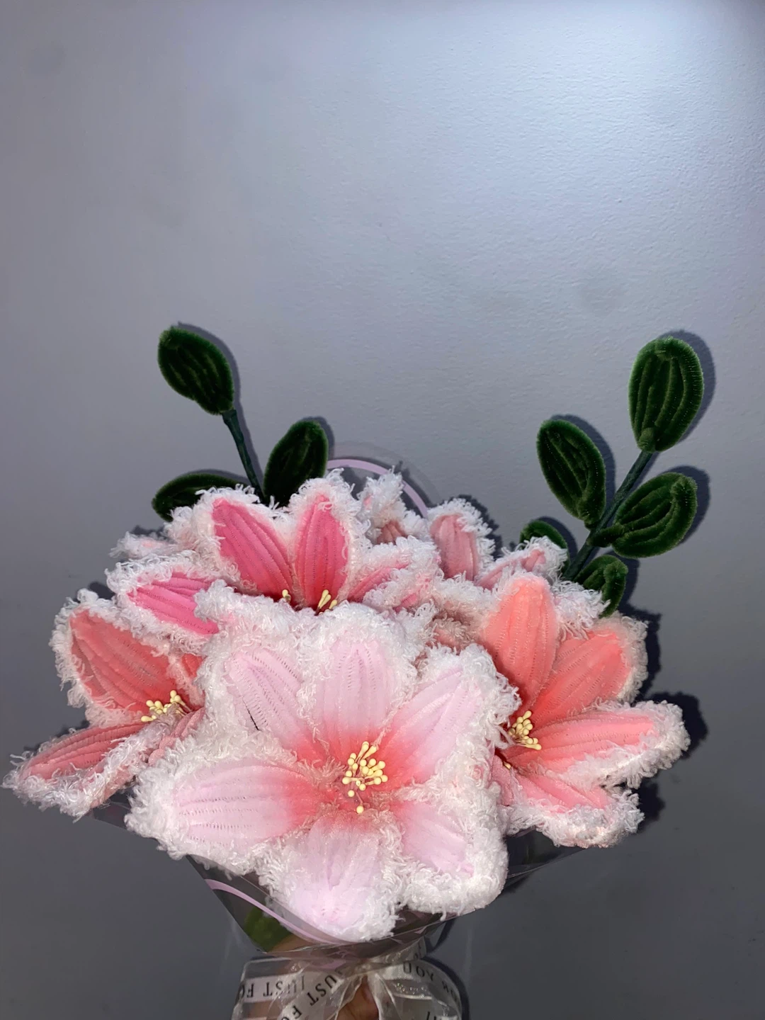 Bouquet of assorted pipe cleaner flowers - photo 5