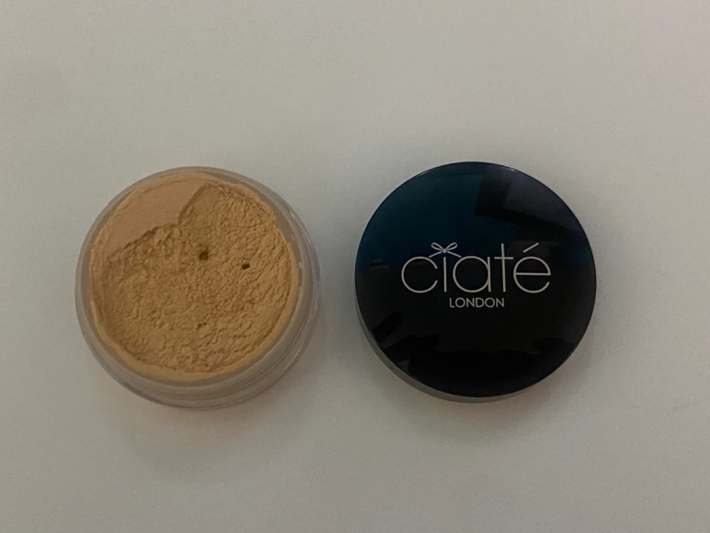 Ciaté London Mini Extraordinary Translucent Honey Setting Powder - photo 2
