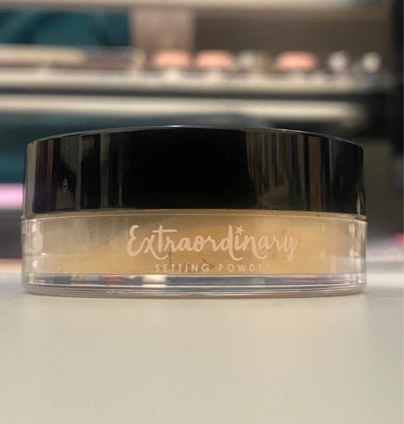 Ciaté London Mini Extraordinary Translucent Honey Setting Powder - photo 3