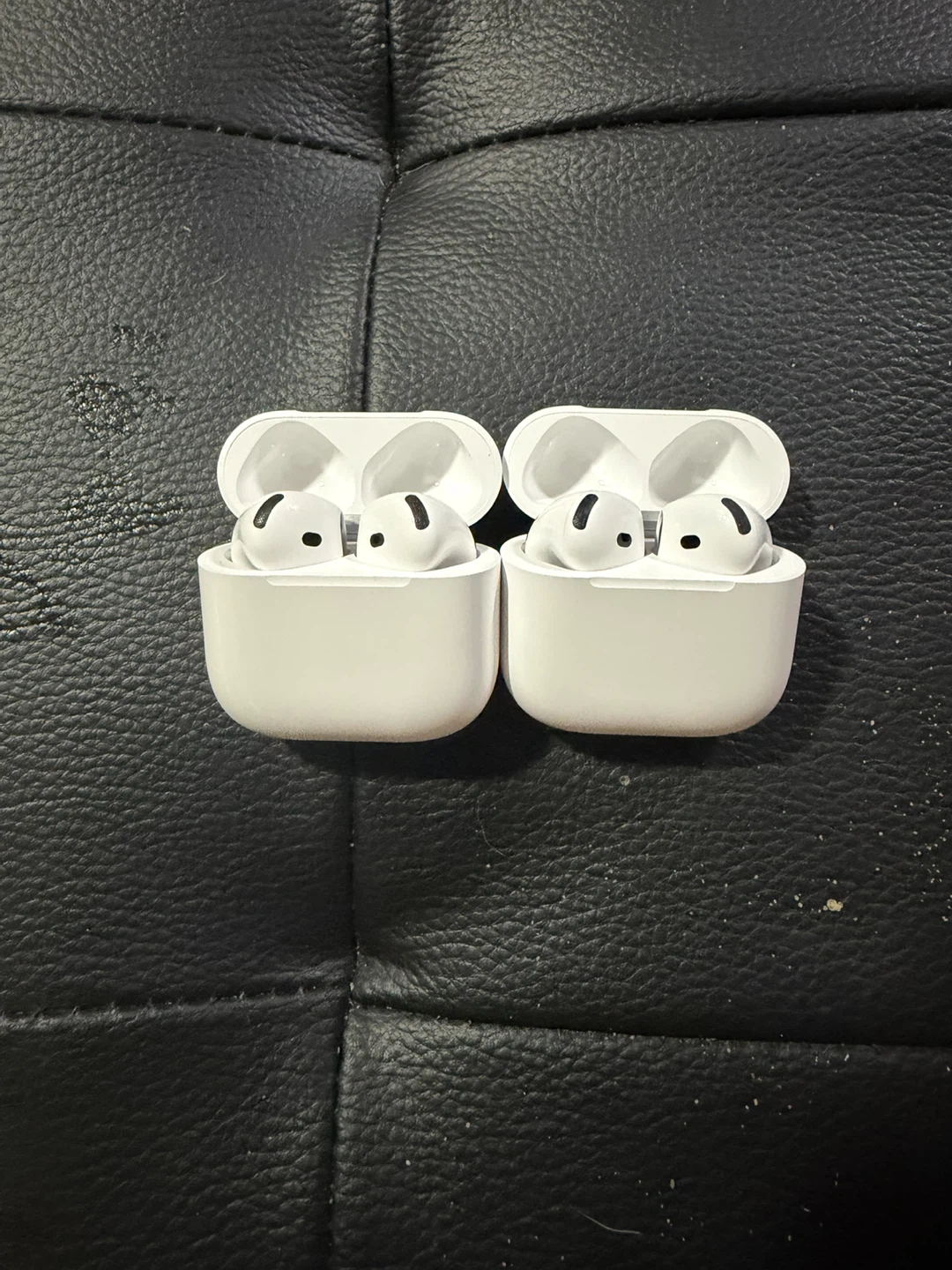 AirPods Pro (2nd Gen) and AirPods 4