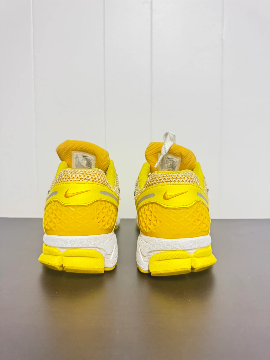 Nike Zoom Vomero 5 ‘Yellow Ocre’ (10US) - photo 3