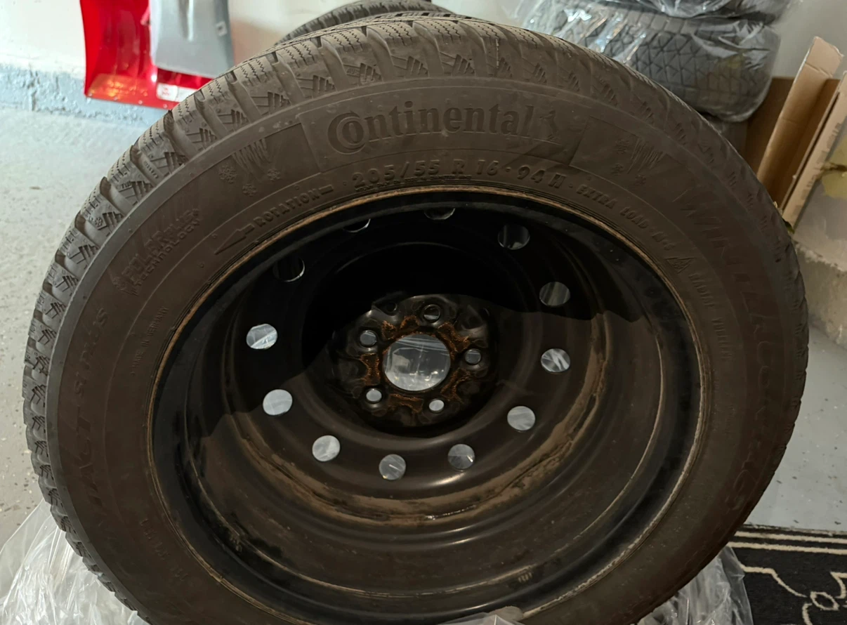 2021 Hyundai Elantra Continental Winter Tires with rims - photo 4