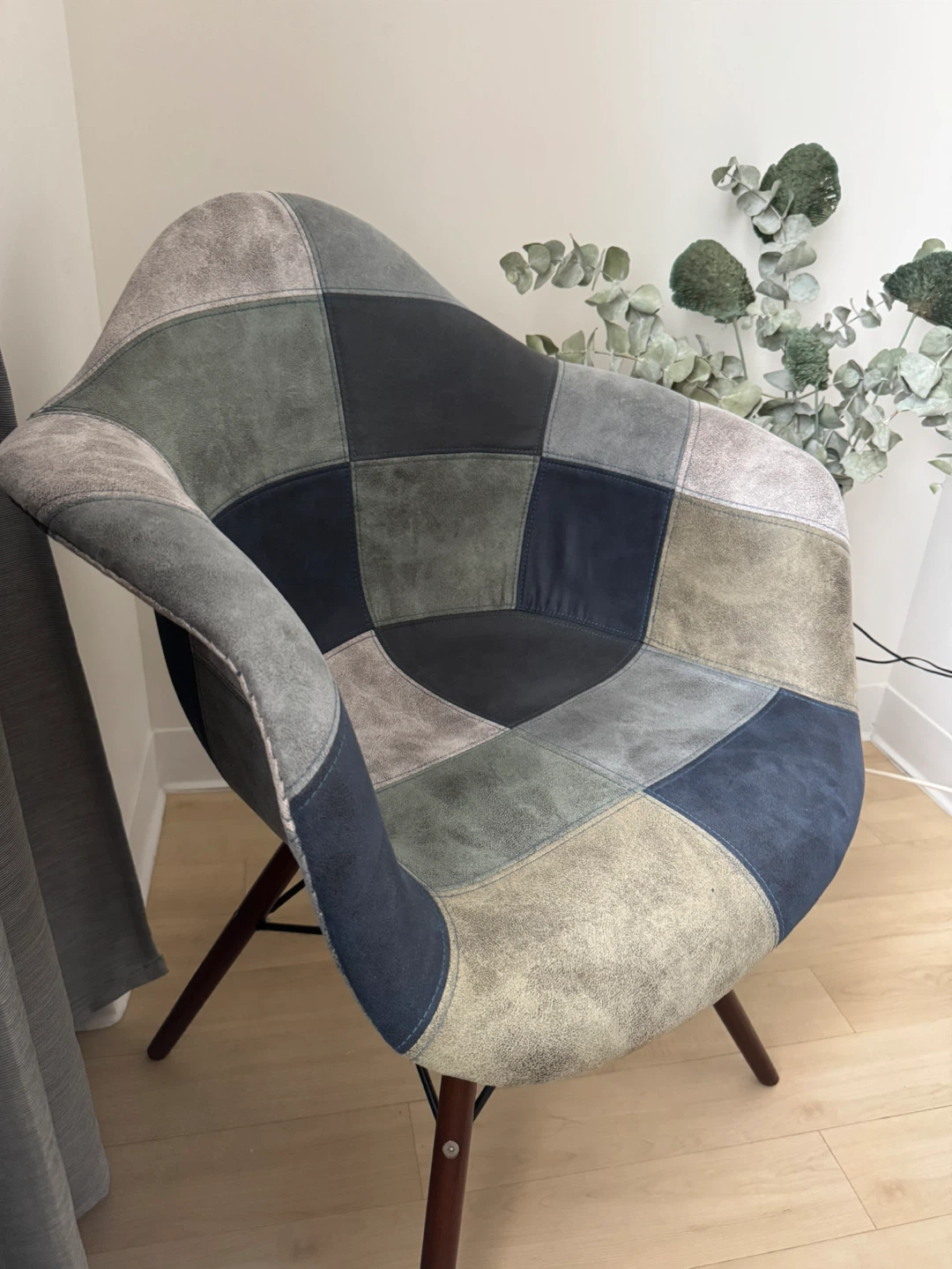 Patchwork Accent Chair / Mid-Century Style Chair - photo 3