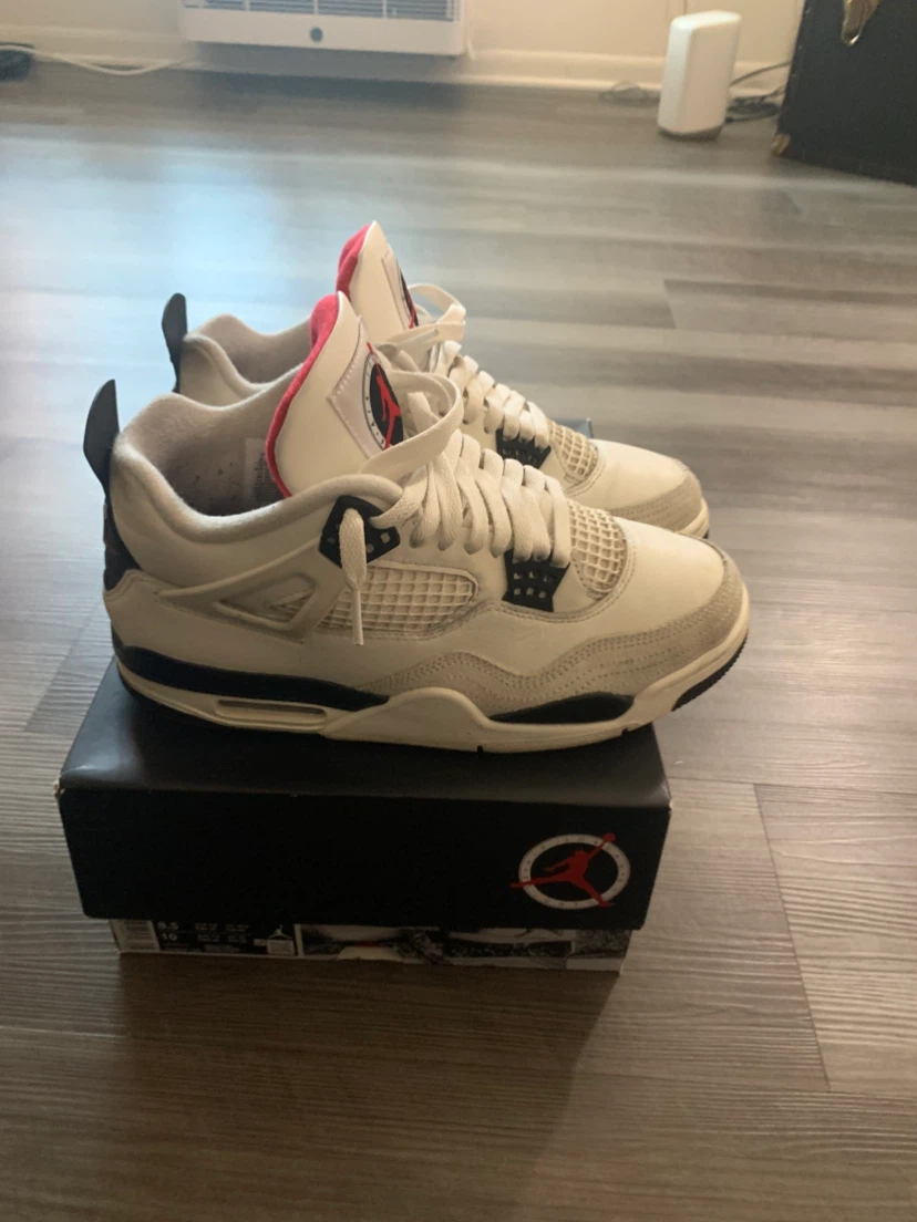 Air Jordan 4s retro