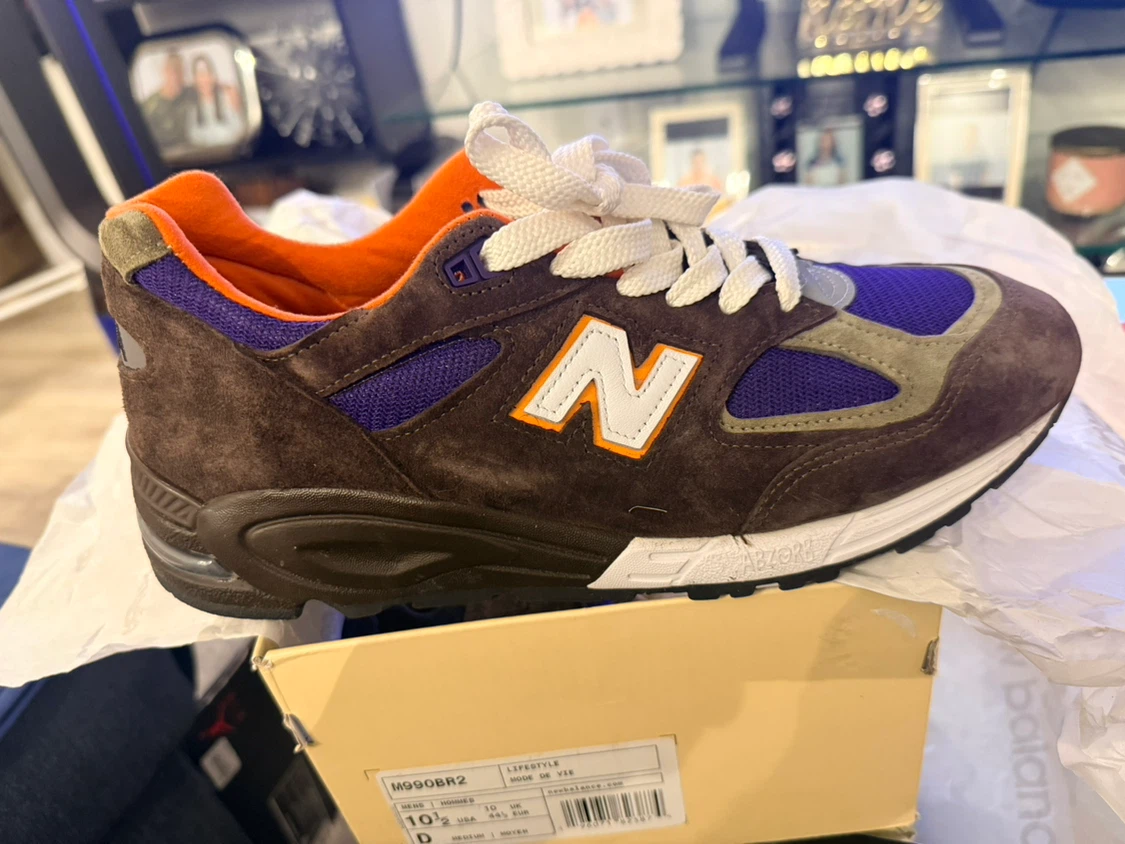 New Balance M990BR2 Sneakers Size 10.5 - photo 2