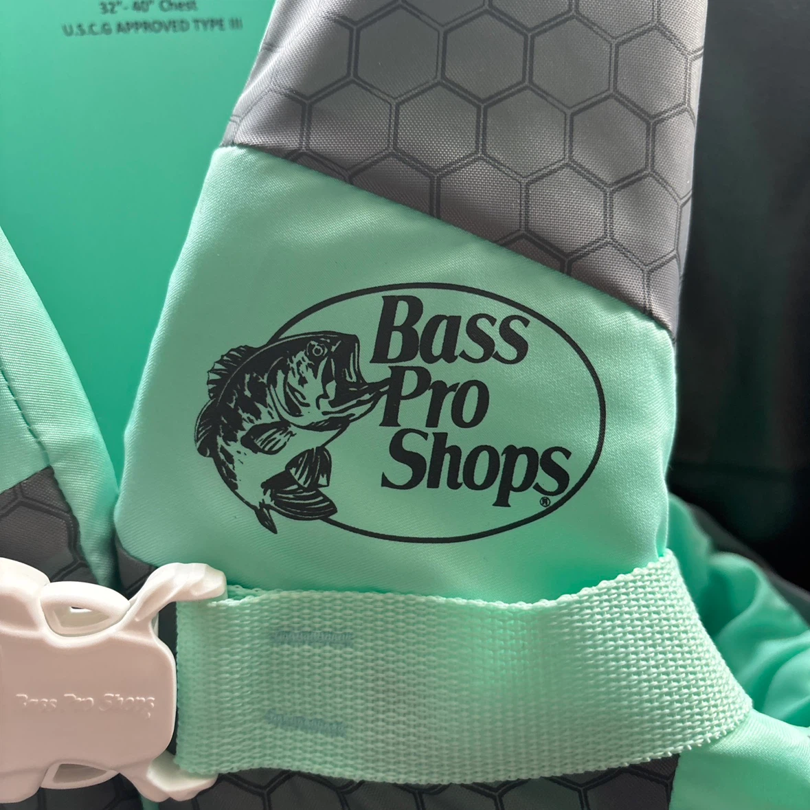 Bass Pro Shops Adult Small/Medium Life Vest - photo 4